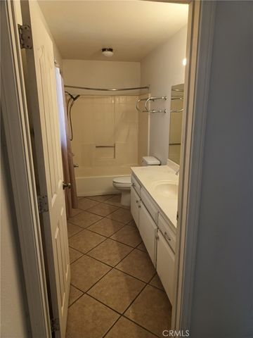 15975 NW Village Dr, Victorville, CA 92394