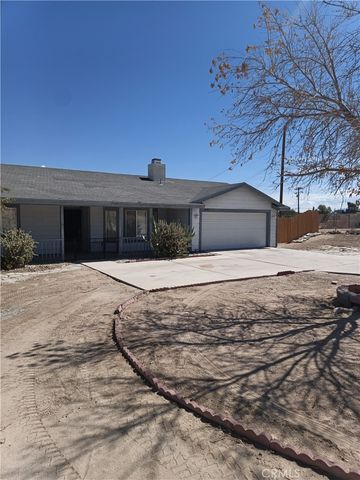 15975 NW Village Dr, Victorville, CA 92394