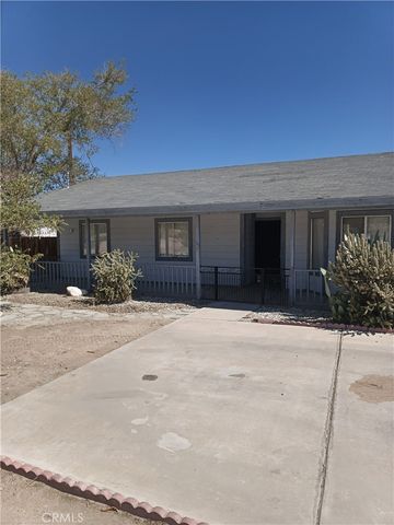 15975 NW Village Dr, Victorville, CA 92394