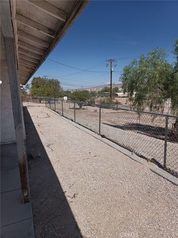 15975 NW Village Dr, Victorville, CA 92394