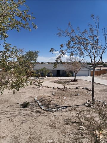 15975 NW Village Dr, Victorville, CA 92394