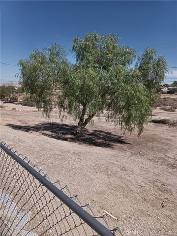 15975 NW Village Dr, Victorville, CA 92394
