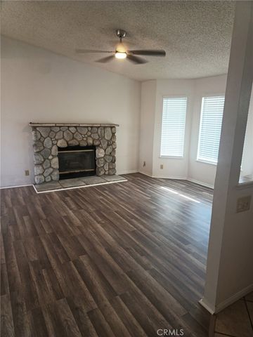 15975 NW Village Dr, Victorville, CA 92394