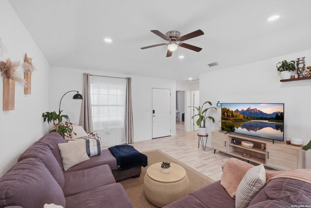 2829 Wyoming, San Antonio, TX 78203