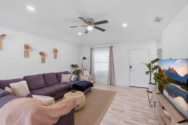 2829 Wyoming, San Antonio, TX 78203