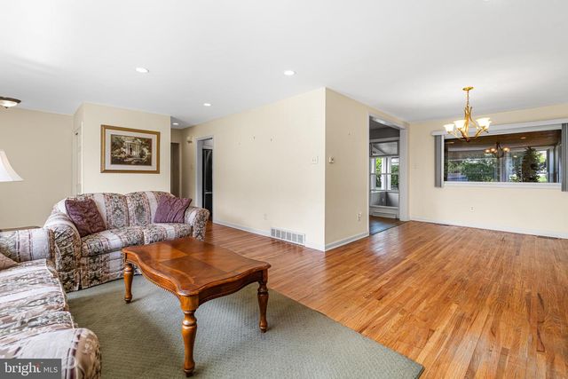 3882 WHITMAN RD, Huntingdon Valley, PA 19006