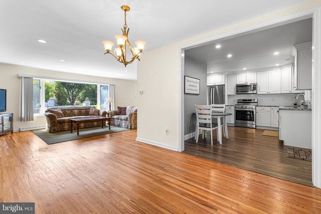 3882 WHITMAN RD, Huntingdon Valley, PA 19006