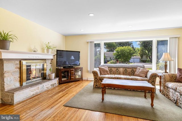 3882 WHITMAN RD, Huntingdon Valley, PA 19006