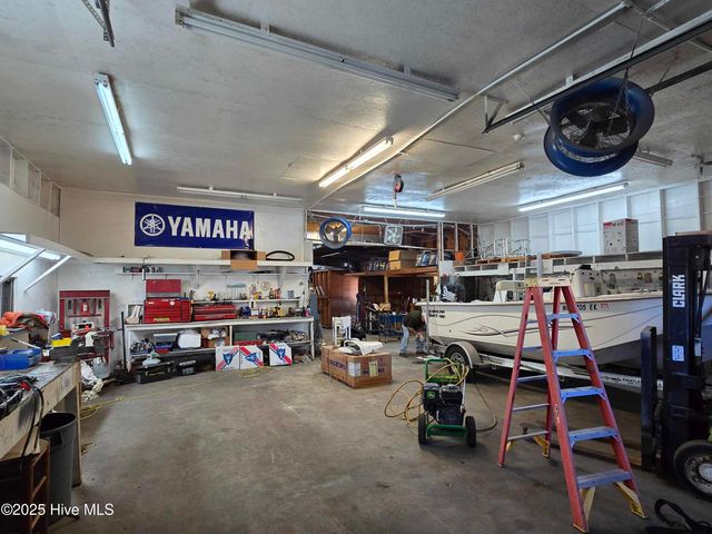 213 Us 70, Havelock, NC 28532