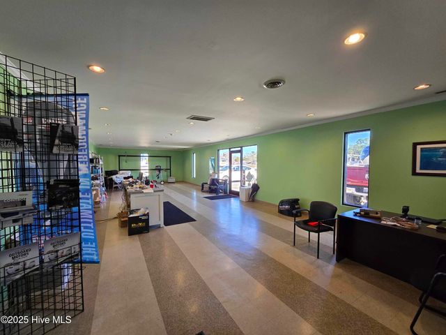 213 Us 70, Havelock, NC 28532