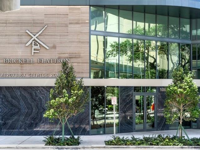 1000 Brickell Plz 4301, Miami, FL 33131