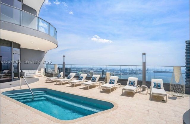 1000 Brickell Plz 4301, Miami, FL 33131