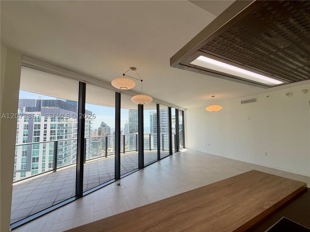 1000 Brickell Plz 4301, Miami, FL 33131