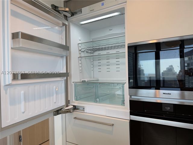 1000 Brickell Plz 4301, Miami, FL 33131