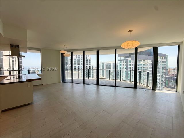 1000 Brickell Plz 4301, Miami, FL 33131