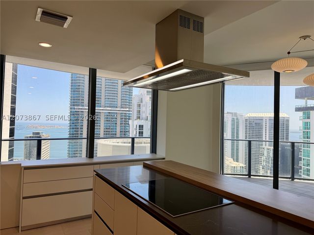 1000 Brickell Plz 4301, Miami, FL 33131