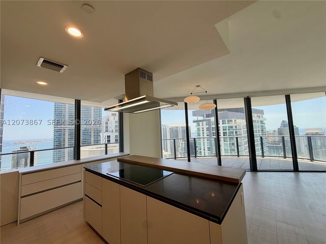 1000 Brickell Plz 4301, Miami, FL 33131