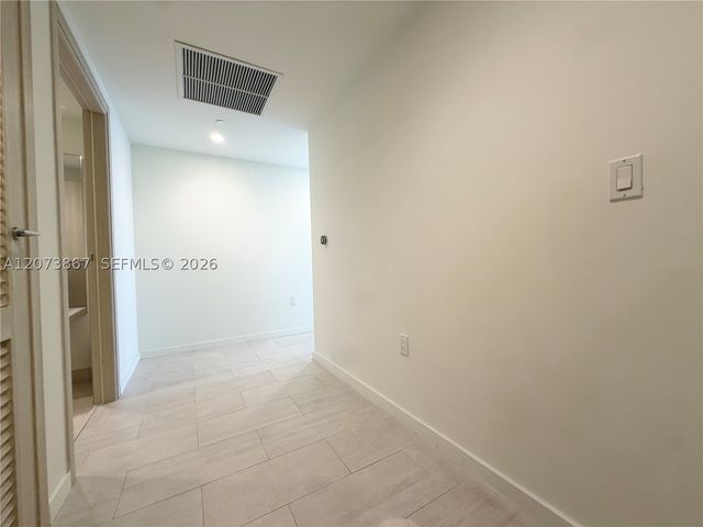 1000 Brickell Plz 4301, Miami, FL 33131