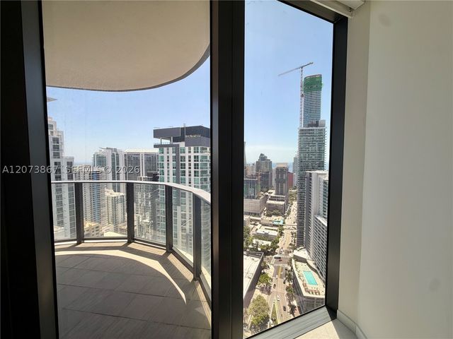 1000 Brickell Plz 4301, Miami, FL 33131