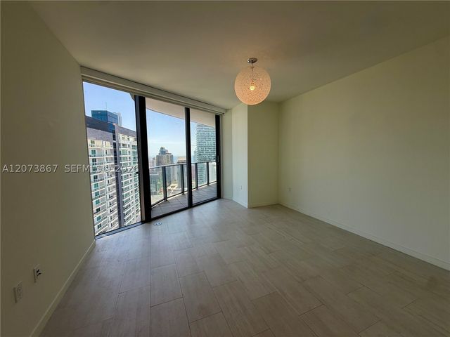 1000 Brickell Plz 4301, Miami, FL 33131