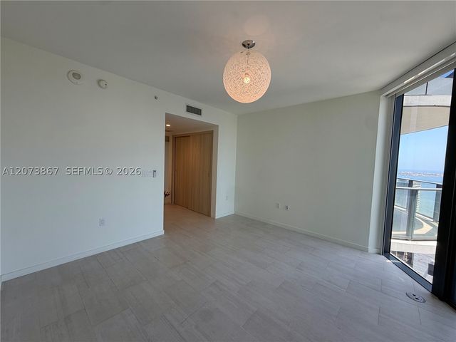 1000 Brickell Plz 4301, Miami, FL 33131