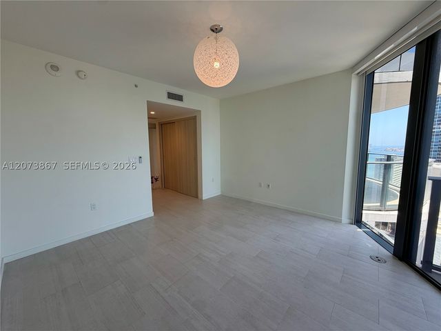 1000 Brickell Plz 4301, Miami, FL 33131