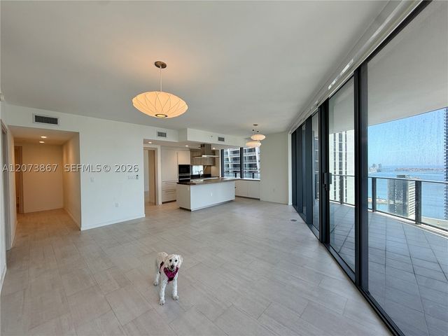 1000 Brickell Plz 4301, Miami, FL 33131