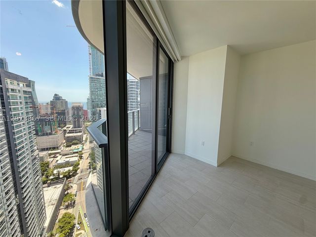 1000 Brickell Plz 4301, Miami, FL 33131