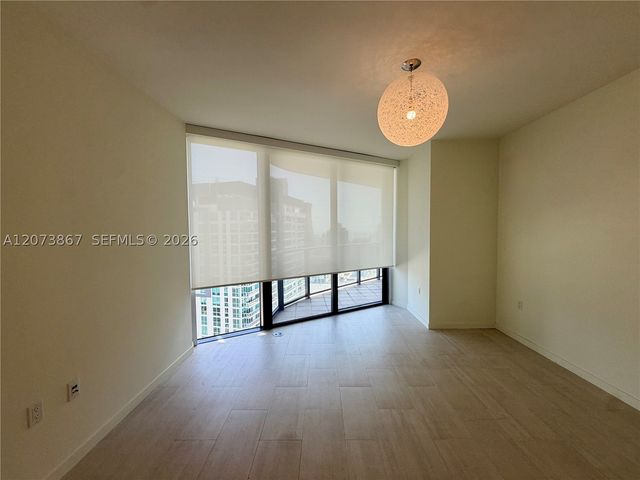 1000 Brickell Plz 4301, Miami, FL 33131