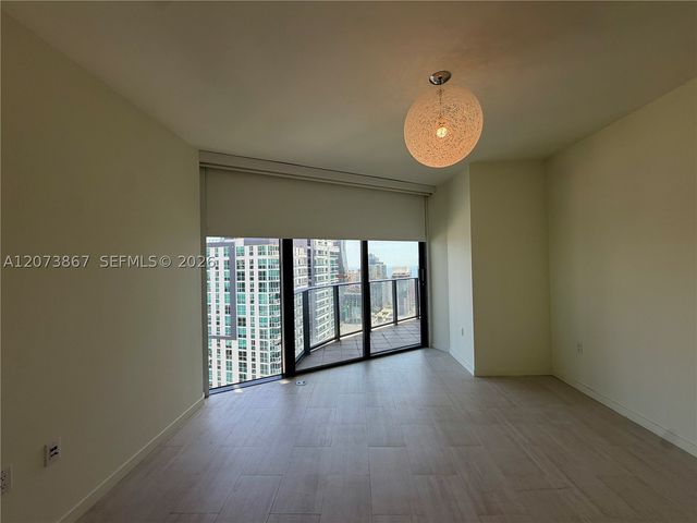 1000 Brickell Plz 4301, Miami, FL 33131