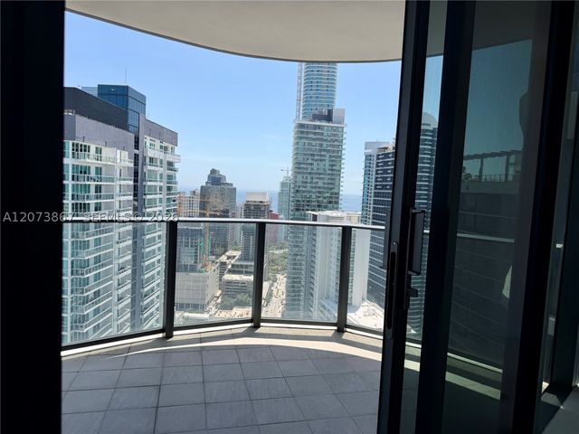 1000 Brickell Plz 4301, Miami, FL 33131