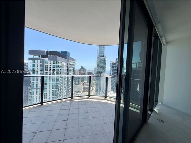 1000 Brickell Plz 4301, Miami, FL 33131