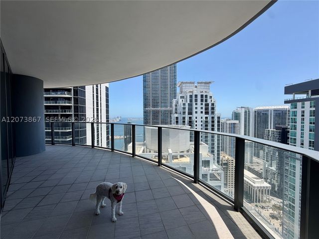 1000 Brickell Plz 4301, Miami, FL 33131