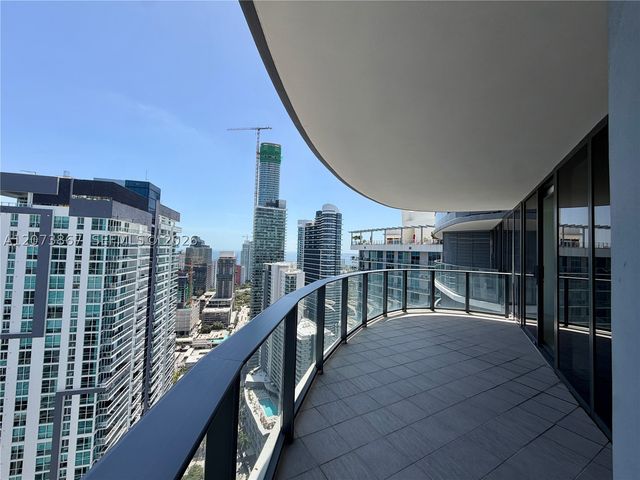 1000 Brickell Plz 4301, Miami, FL 33131