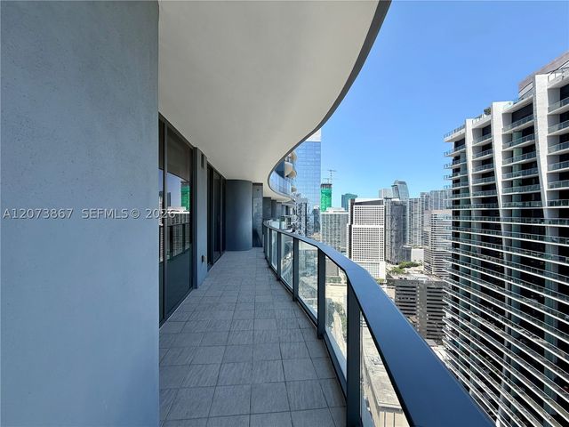 1000 Brickell Plz 4301, Miami, FL 33131