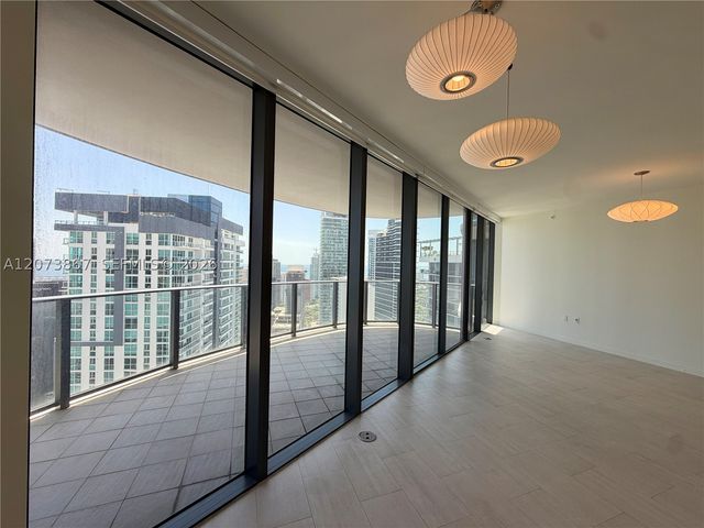 1000 Brickell Plz 4301, Miami, FL 33131