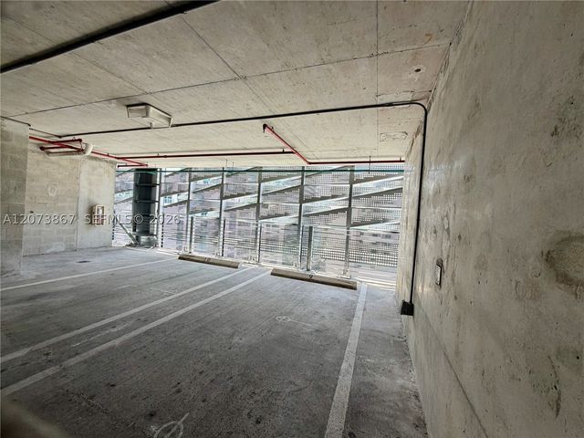 1000 Brickell Plz 4301, Miami, FL 33131