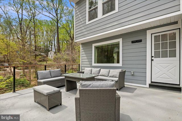 111 SUNNYSIDE RD, Silver Spring, MD 20910