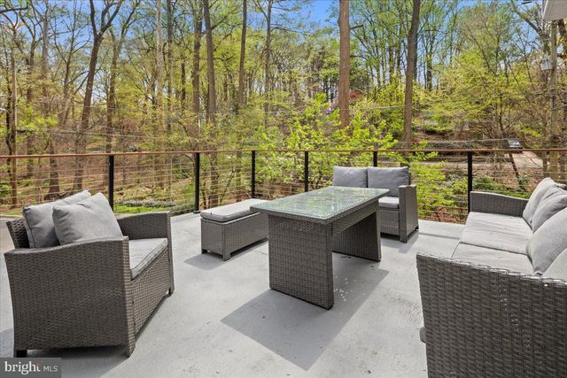 111 SUNNYSIDE RD, Silver Spring, MD 20910