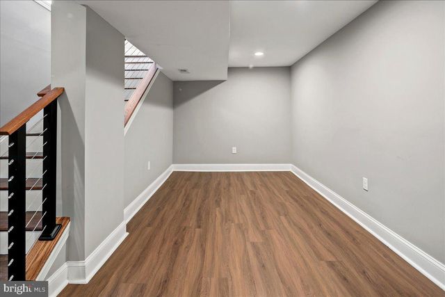 111 SUNNYSIDE RD, Silver Spring, MD 20910