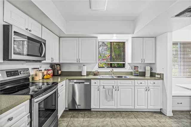 2150 Pine Creek Boulevard 105, Vero Beach, FL 32966