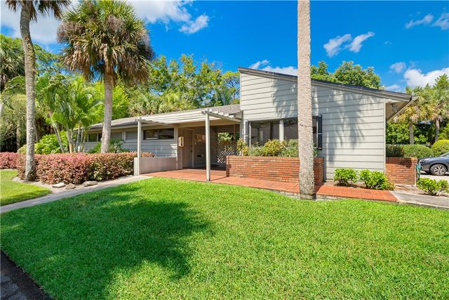 2150 Pine Creek Boulevard 105, Vero Beach, FL 32966