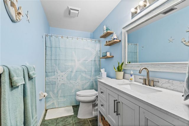 2150 Pine Creek Boulevard 105, Vero Beach, FL 32966