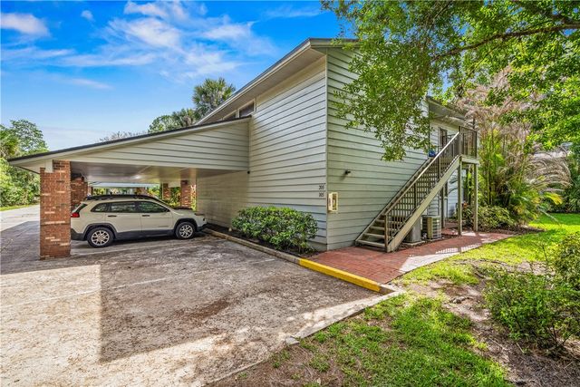 2150 Pine Creek Boulevard 105, Vero Beach, FL 32966