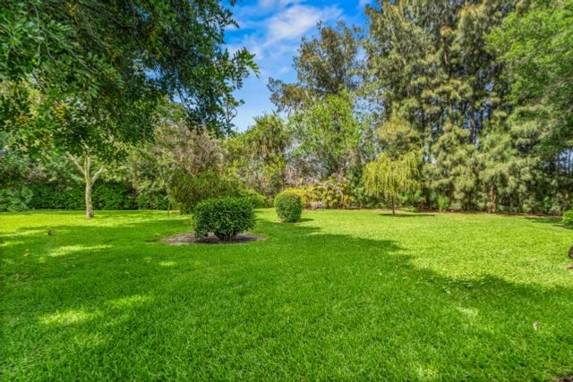 2150 Pine Creek Boulevard 105, Vero Beach, FL 32966