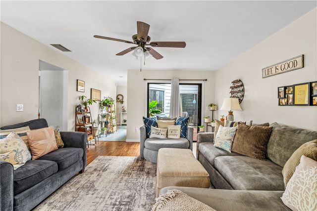 2150 Pine Creek Boulevard 105, Vero Beach, FL 32966