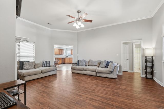 2505 Gladiola, Conway, AR 72034