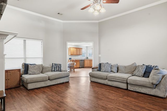 2505 Gladiola, Conway, AR 72034