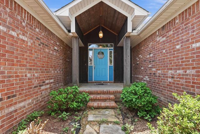 2505 Gladiola, Conway, AR 72034