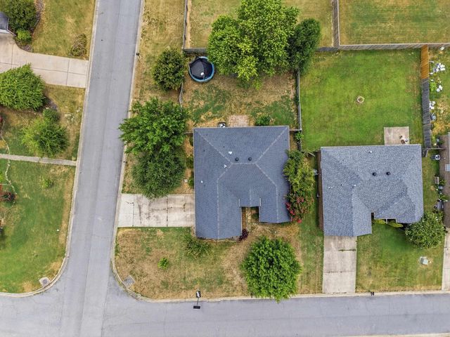 2505 Gladiola, Conway, AR 72034